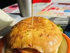 招牌秘制鸡腿堡-必胜客(白石桥店)