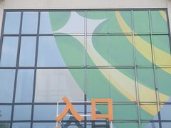 -窦店服务区-停车场