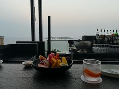 -瑰丽酒店·海吧·天际下午茶·现场DJ·天台酒吧