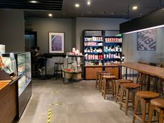 -星巴克(杭州湖滨银泰E区店)