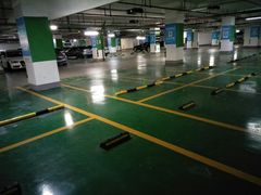 -正大乐城徐汇店-地下停车库