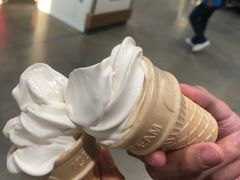 -愉肴麻辣香锅(中北镇店)