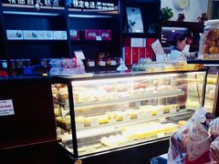 面包甜点陈列柜-红宝石·鲜奶小方(莘庄龙之梦店)
