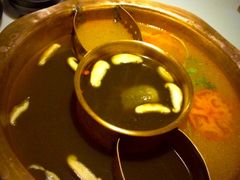 菌王奇香锅拼酸汤锅-滇釜火锅·能喝汤的火锅(车公庄店)