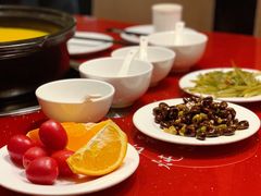 养生板栗鸡-蜀中吴养生板栗鸡(会展店)