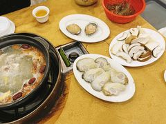 -濠轩阁特色生蚝火锅(水湾路店)