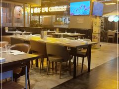 大堂-日进一片海.生腌海鲜火锅.宵夜烧烤(三里屯总店)