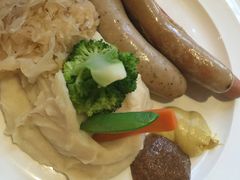 -LENBACH兰巴赫西餐啤酒坊(大连星海广场店)