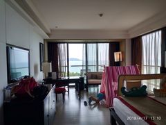 -三亚湾海居铂尔曼度假酒店