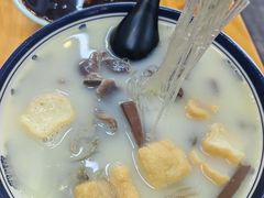 -鸭小妹鸭血粉丝(老门东店)