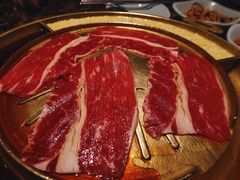 -猪啊牛呀羊啊铜盘烤肉(正大广场店)