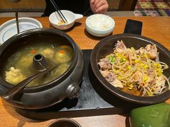 -云海肴·汽锅鸡·云南菜(天山百盛优客店)