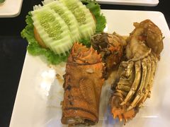 -J Daeng Seafood