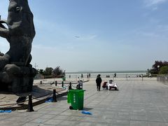 -巴陵广场