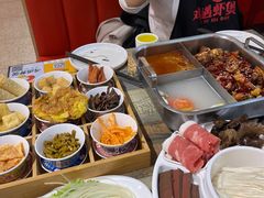 -鸡遇虾煲干锅火锅(小寨金莎店)