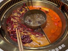 -欠火锅·水牛毛肚·团建聚餐·生日宴(何山路店)