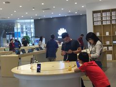 -华为授权体验店(中山公园来福士)