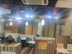 -尚品海鲜肥牛自助火锅(湖明店)