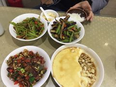 -建辉湖南土菜馆(南大街店)