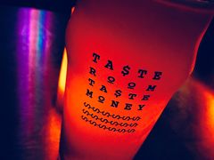 -TASTE ROOM Bar