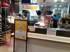 -麦当劳(中山公园龙之梦店)