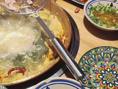 -洱火云南酸菜牛肉火锅(石景山当代商城店)