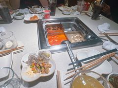 -海底捞火锅鲜切牛肉主题店(长寿路店)