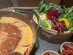 -三出山火锅(南京万象天地店)