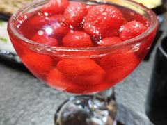 草莓罐头-火炉旺烤肉啤酒屋(沈北创始店)
