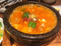 -云海肴·汽锅鸡·云南菜(天山百盛优客店)