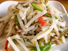 雪菜芦苇根肉丝-品鲜村农家菜·阳澄湖大闸蟹(总店)