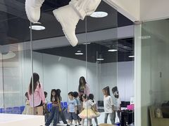 -潮童星少儿模特时尚中心(黄浦博荟广场店)