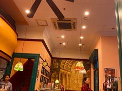 -玛格萝妮比萨屋(四平店)