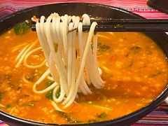 酸辣米线-香巴拉云南餐厅(华莱坞店)