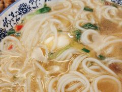 -邱芳粉店(迎宾大道旗舰店)