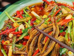 -郭婆婆疯子鸡·土货江湖菜馆