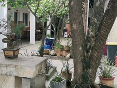 -李东农庄(中南百草园地标店)