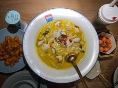 -蜜桃餐厅·伴山(湖滨商业街店)