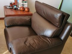 -京伟修鞋洗鞋奢侈品皮具护理店