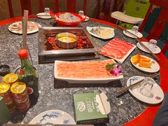 -二荆条·蜀鲜汇城市森林火锅