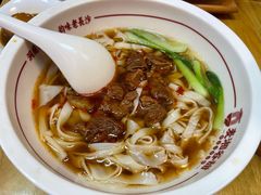-呷佬·长沙手工米粉(金沙江路店)