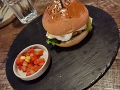 -HIGH FIVE哈福手工汉堡(桂林路店)