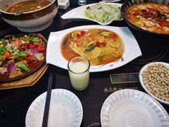 -醉美云南·云南菜主题餐厅(昆明站北京路双龙商场店)