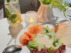 -Oasis Bar & Grill