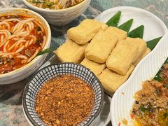 蒜香包浆豆腐-浩海火燒雲傣家菜(芮欧百货店)