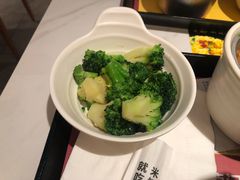 西兰花-老娘舅(吴山路店)