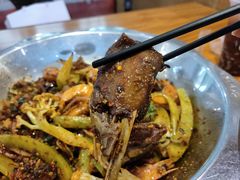 -嘎嘎鸭下巴·爆辣干锅(明教寺店)