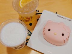 -Hello Kitty Cafe(弘大店)