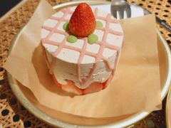 -野草莓自由市场