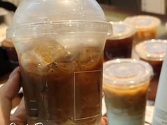 -瑞幸咖啡(Lab·前海壹方汇负一楼店)
